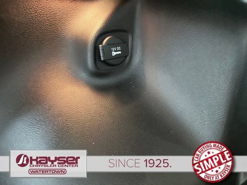 Used 2021 Jeep Cherokee Latitude Lux AWD/4WD image 41