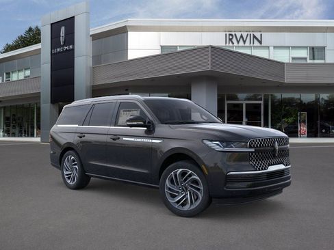 New 2025 Lincoln Navigator Reserve image 7