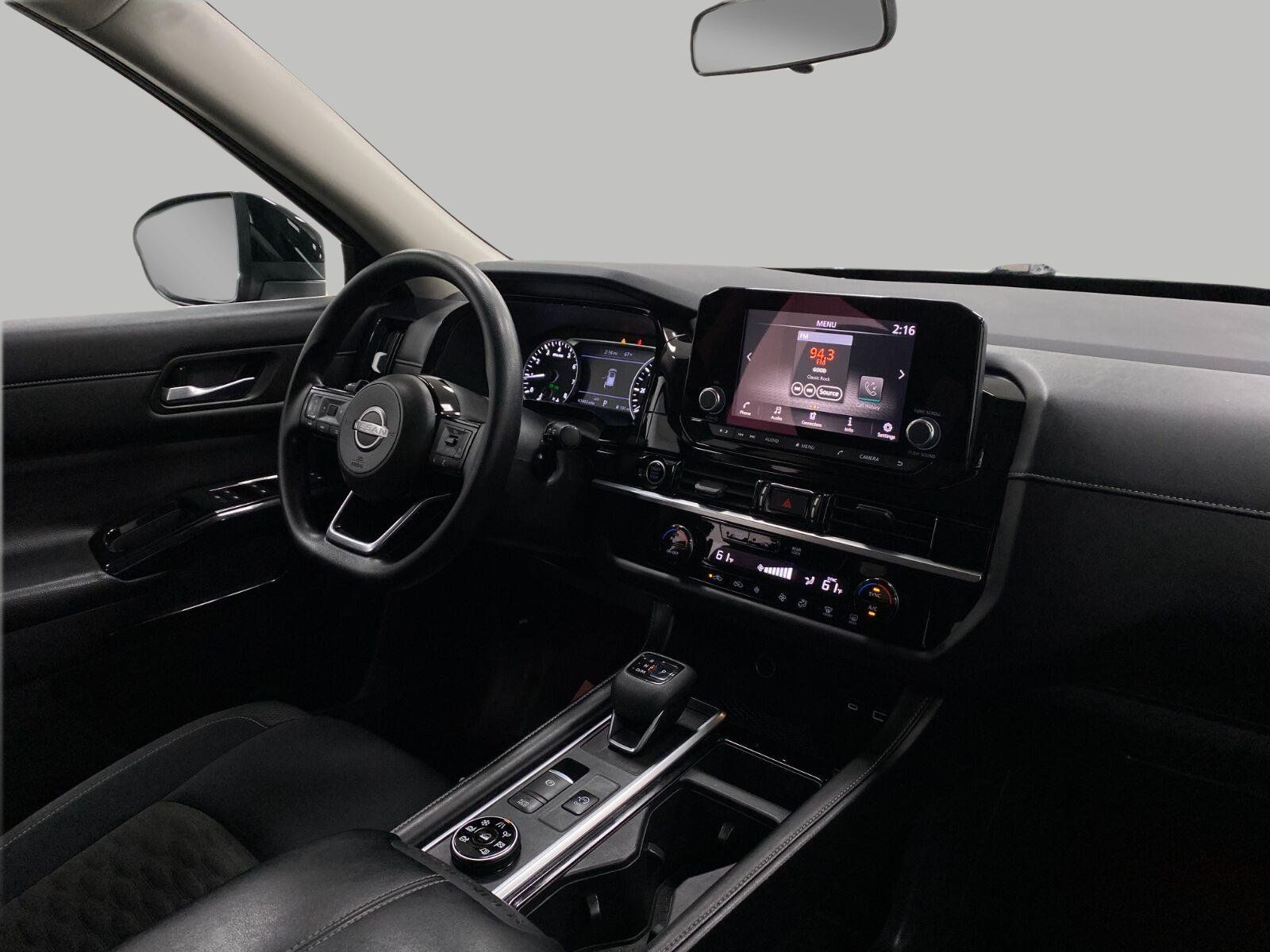 Used 2022 Nissan Pathfinder S AWD/4WD image 18