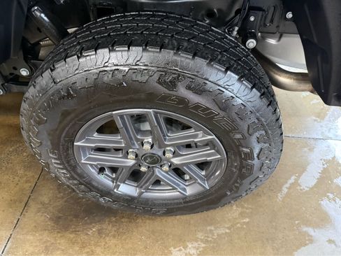 Used 2026 Jeep Gladiator Sport AWD/4WD image 30