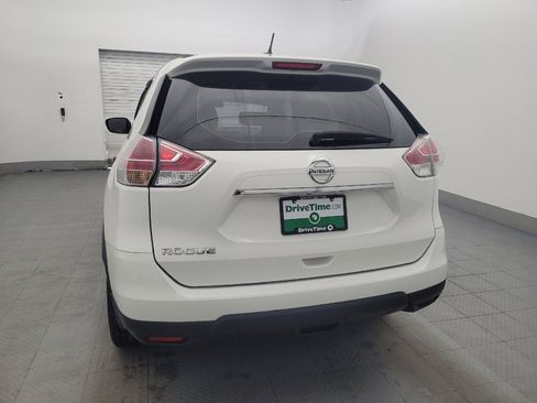 Used 2016 Nissan Rogue S FWD image 6