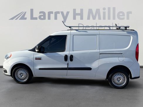 Used 2022 RAM ProMaster City Tradesman image 3