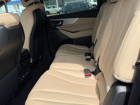 Used 2023 Acura MDX SH-AWD w/ Technology Package image 12