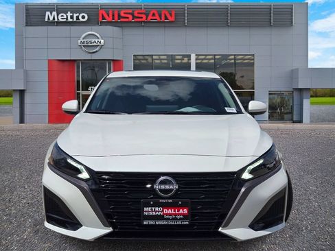 New 2026 Nissan Altima 2.5 SV w/ SV Special Edition Package FWD image 2