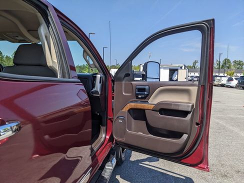 Used 2015 Chevrolet Silverado 3500 LTZ w/ LTZ Plus Package image 53