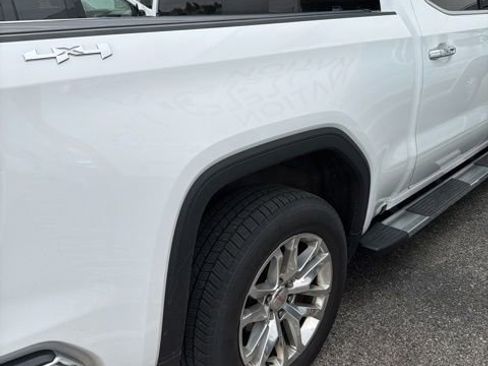 Used 2020 GMC Sierra 1500 SLT w/ SLT Premium Package AWD/4WD image 9