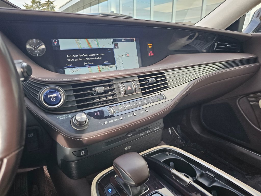 Used 2018 Lexus LS 500h AWD w/ Luxury Package image 27