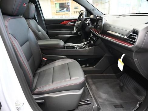 New 2026 Chevrolet Traverse Z71 w/ Enhanced Driving Package image 10