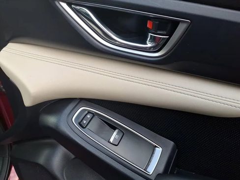 Used 2021 Subaru Ascent Limited image 12