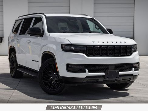 Used 2024 Jeep Wagoneer Series II AWD/4WD image 1