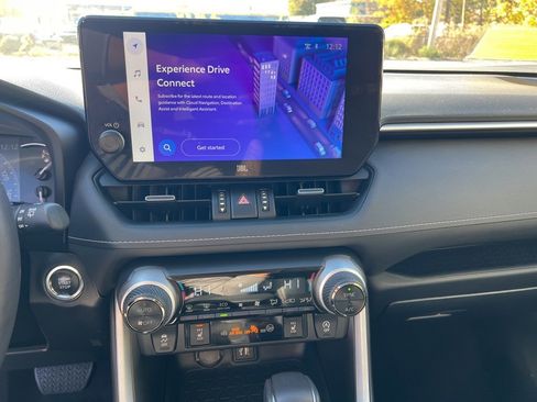 Used 2023 Toyota RAV4 XLE Premium image 19