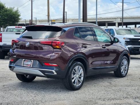 Used 2023 Buick Encore GX Essence w/ Experience Buick Package FWD image 7