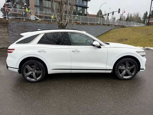 Used 2025 Genesis GV70 3.5T Sport w/ Sport Prestige Package image 4