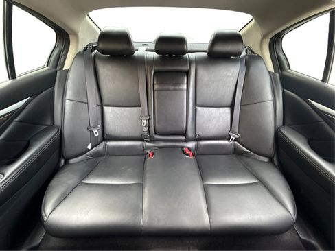 Used 2018 INFINITI Q50 Luxe w/ Essential Package (2.0T Luxe) image 16