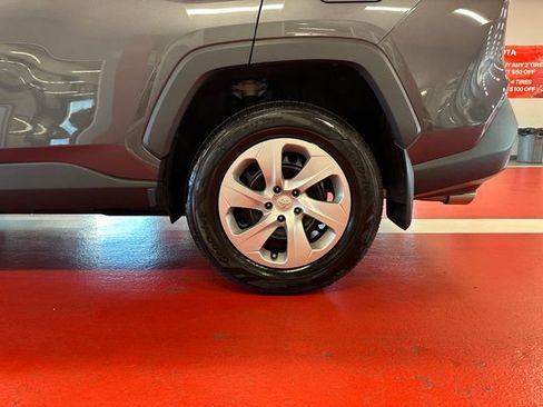 Certified 2023 Toyota RAV4 LE FWD image 29