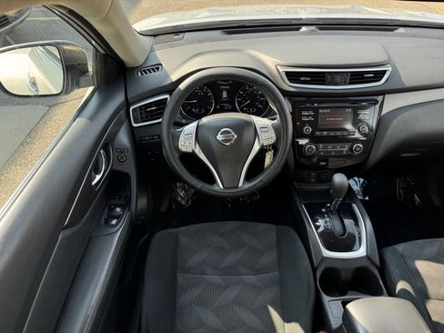 Used 2015 Nissan Rogue S AWD/4WD image 9