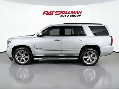 Used 2019 Chevrolet Tahoe LT w/ LT Signature Package AWD/4WD image 4
