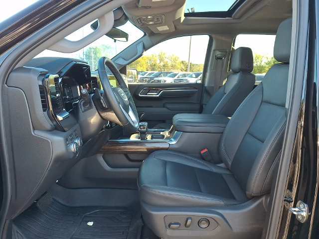 Used 2025 GMC Sierra 1500 Elevation w/ Elevation Premium Package AWD/4WD image 14