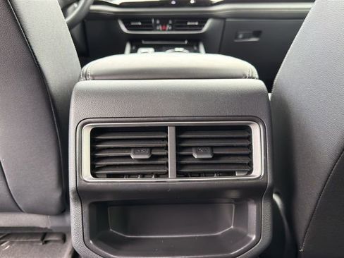 Certified 2026 Volkswagen Atlas Cross Sport SE FWD image 15