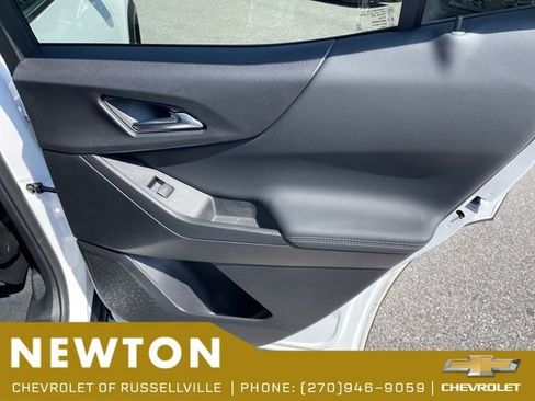 Used 2025 Chevrolet Equinox LT w/ Safety and Technology Package FWD image 31