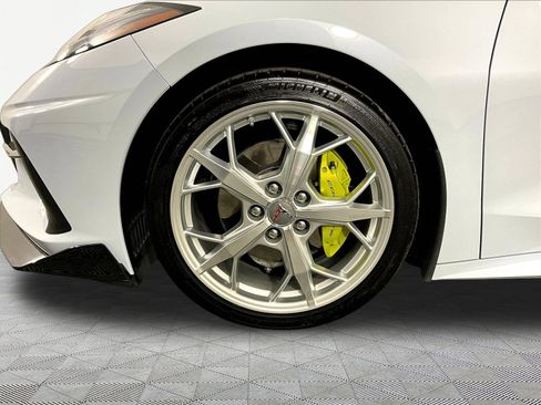 Used 2021 Chevrolet Corvette Stingray Preferred Cpe w/ Engine Appearance Package RWD image 29