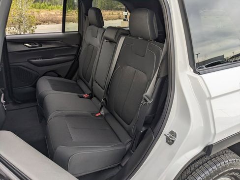 New 2025 Jeep Grand Cherokee Laredo w/ MOPAR Finishing Package image 34