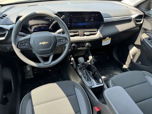 New 2026 Chevrolet TrailBlazer LT w/ Driver Confidence Package image 7