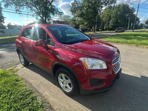 Used 2015 Chevrolet Trax LS AWD/4WD image 3