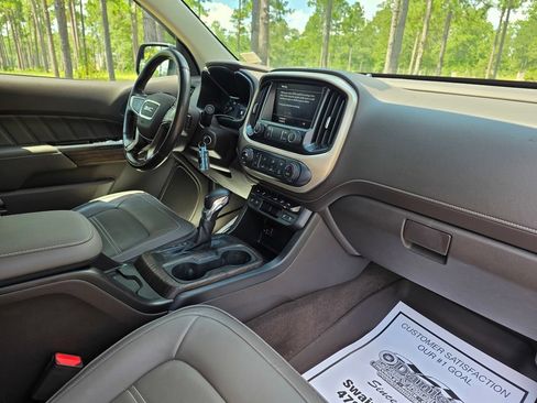 Used 2022 GMC Canyon Denali RWD image 24