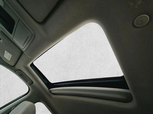 Used 2024 Honda CR-V EX image 12