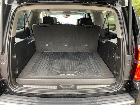 Used 2015 Chevrolet Suburban LTZ AWD/4WD image 16