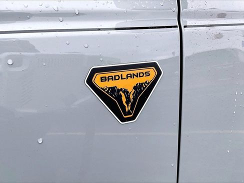 Certified 2024 Ford Bronco Badlands image 29