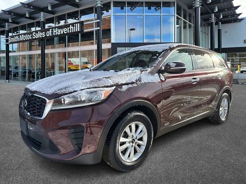 Used 2019 Kia Sorento LX image 4