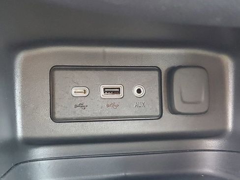 Used 2024 Chevrolet Equinox LT image 26