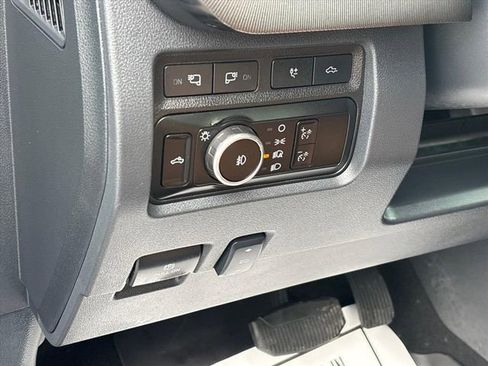 Used 2023 Ford F450 Platinum w/ Camper Package AWD/4WD image 28