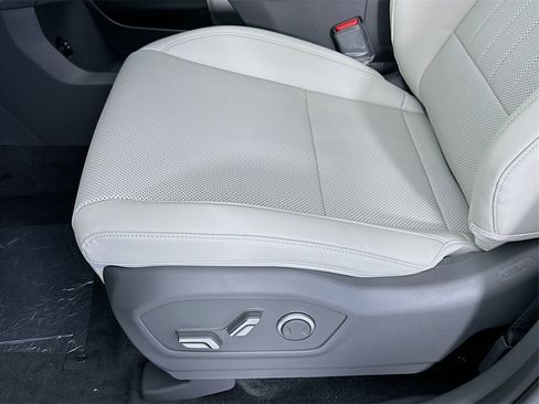 Used 2024 Hyundai Santa Fe SEL image 19