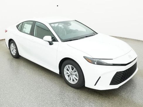 New 2026 Toyota Camry LE FWD image 13