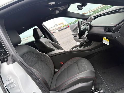 New 2026 Dodge Charger R/T w/ Driver Convenience Group AWD/4WD image 20
