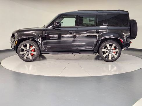 New 2026 Land Rover Defender 110 X AWD/4WD image 5