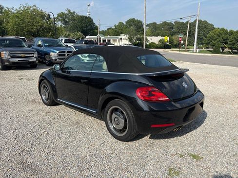 Used 2013 Volkswagen Beetle 2.5 FWD image 35