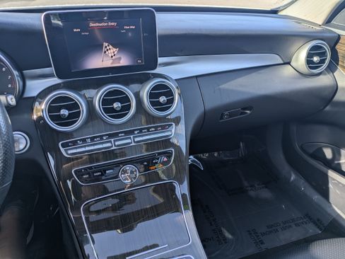 Used 2018 Mercedes-Benz C 300 4MATIC Sedan image 29