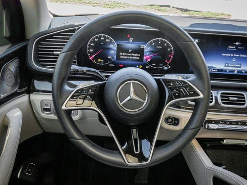 Used 2024 Mercedes-Benz GLE 350 4MATIC image 18
