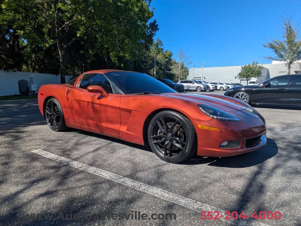 Used 2005 Chevrolet Corvette Coupe w/ Preferred Equipment Group RWD image 1