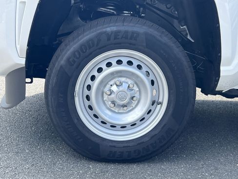 New 2025 Toyota Tacoma SR image 5