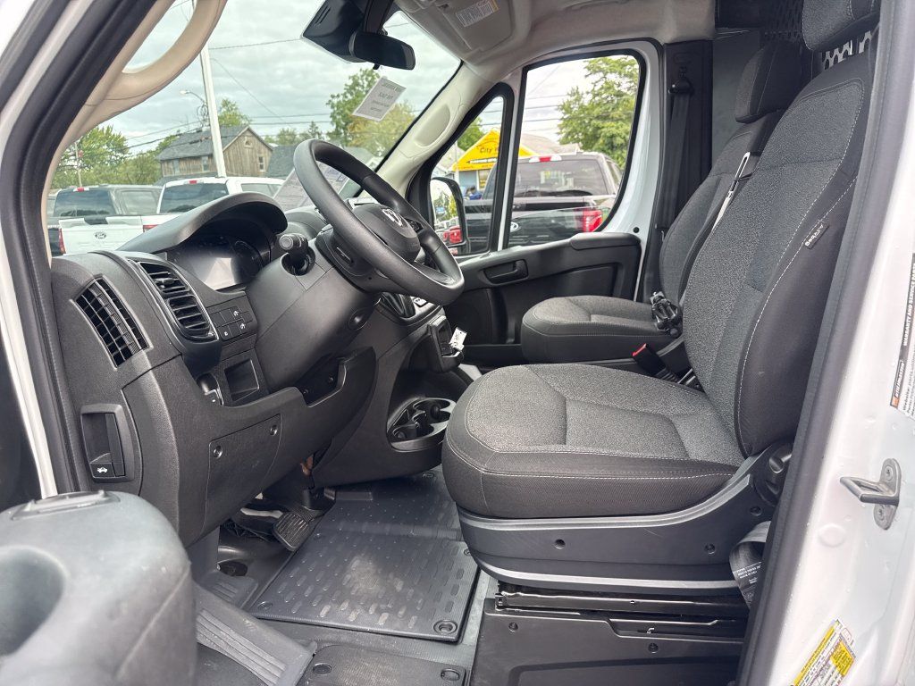 Used 2025 RAM ProMaster 2500 w/ U-Haul Equipment Group FWD image 13