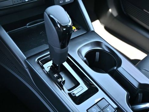 New 2026 Subaru Outback Limited AWD/4WD image 24