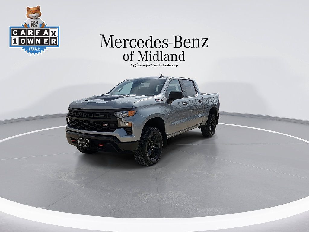 Used 2025 Chevrolet Silverado 1500 Custom Trail Boss AWD/4WD image 4