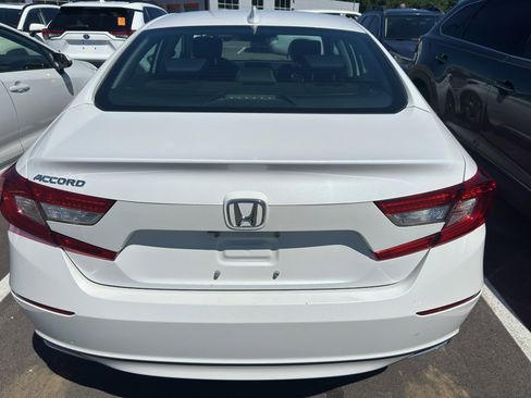 Used 2020 Honda Accord EX image 5