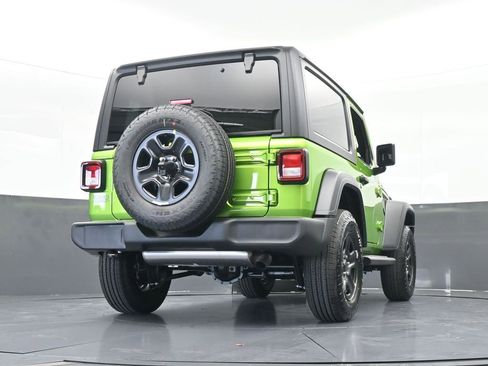 Used 2025 Jeep Wrangler Sport image 49