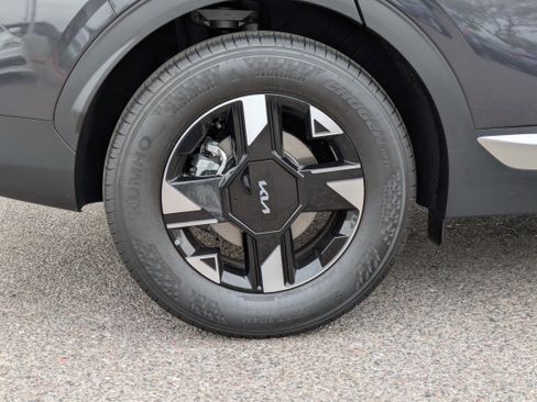 Used 2026 Kia Sportage LX image 9